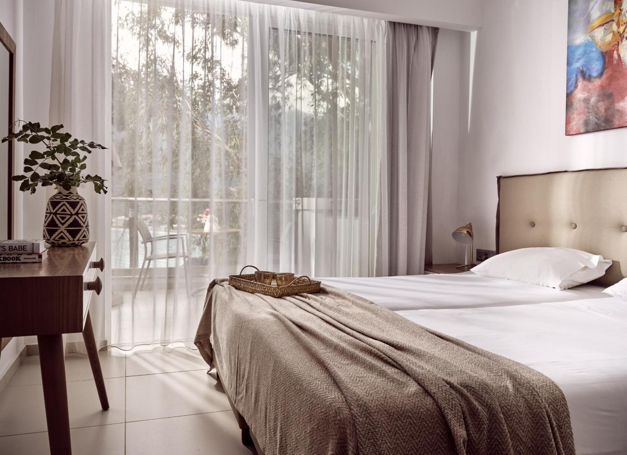 Troulis Apart-Hotel Bali  ภายนอก รูปภาพ