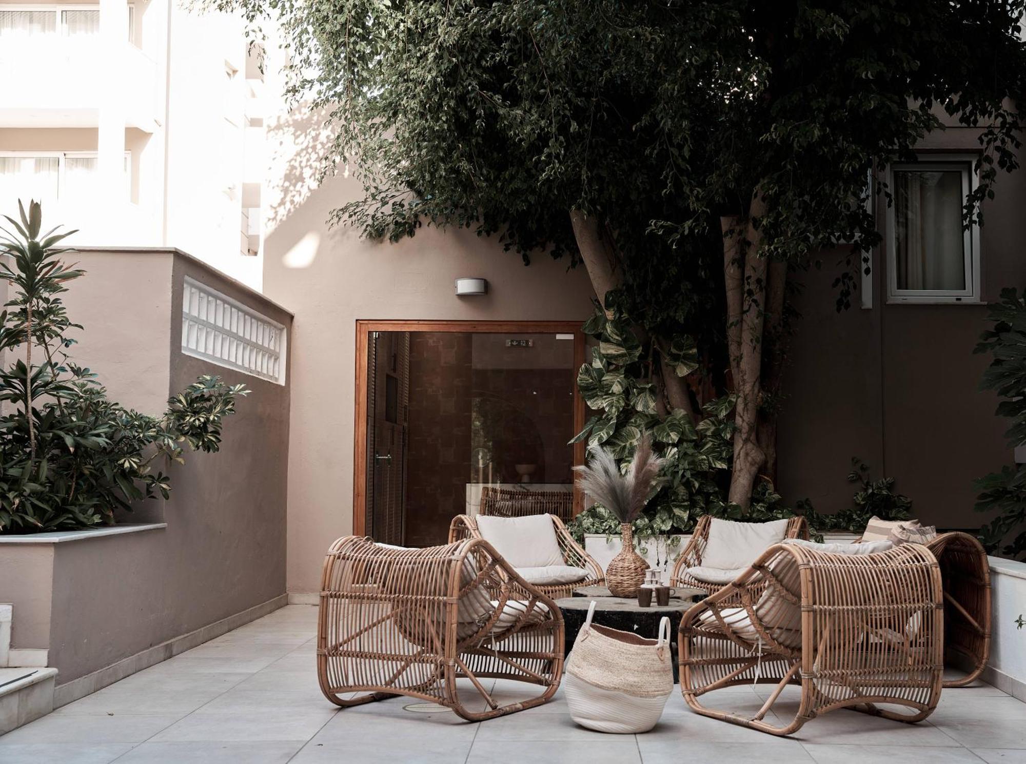 Troulis Apart-Hotel Bali  ภายนอก รูปภาพ